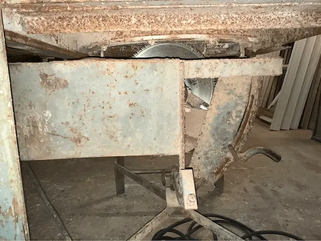 Bouw zaagtafel - afbeelding 9 van  11