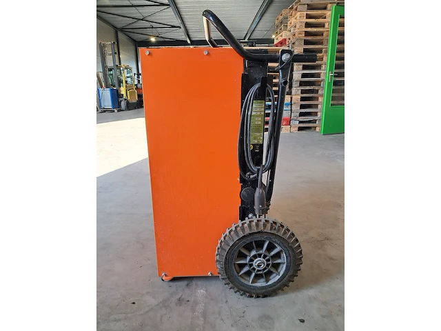 Bouwdroger 150l 230v trotec, ttk 800, bouwjaar 2013 - afbeelding 3 van  7