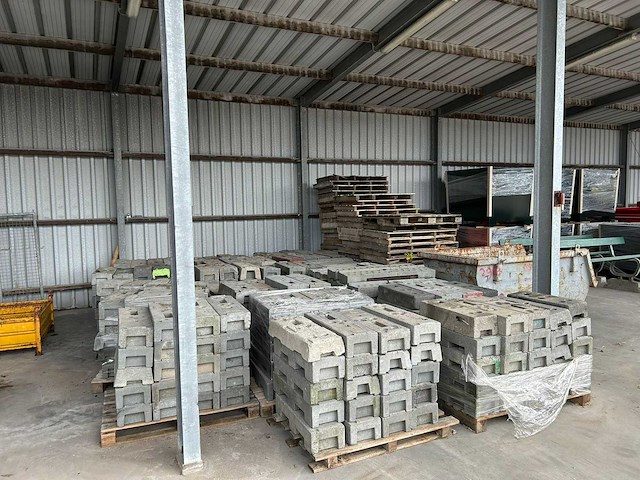 Bouwhek voetblok (385x) - afbeelding 1 van  5