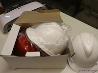 Bouwhelmen - 3 stuks - afbeelding 1 van  3