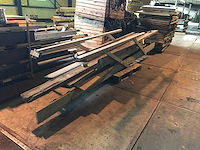 Bouwhout, trap en balken - afbeelding 2 van  5