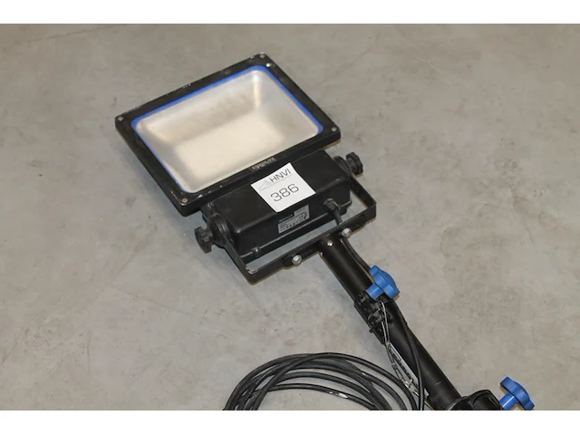 Bouwlamp led op statief eurolux. - afbeelding 2 van  2