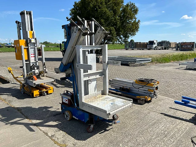 Bouwlift/ masthoogwerker op accu - afbeelding 11 van  16