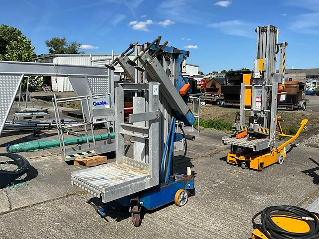 Bouwlift/ masthoogwerker op accu - afbeelding 13 van  16