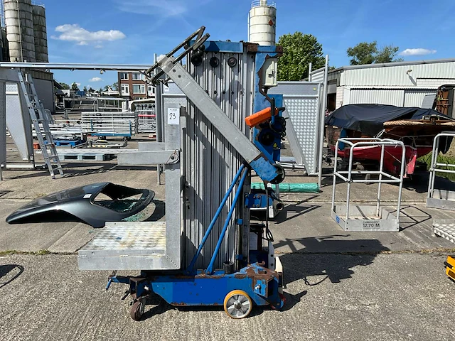 Bouwlift/ masthoogwerker op accu - afbeelding 14 van  16