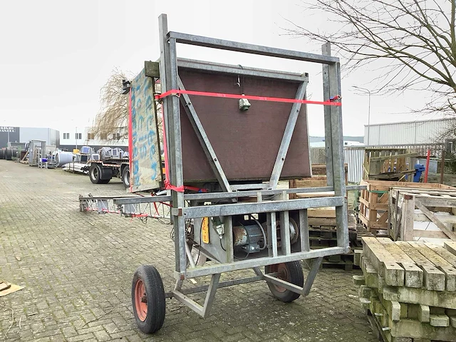 Bouwlift - afbeelding 7 van  11
