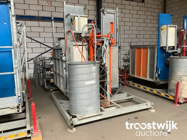 Bouwlift - afbeelding 1 van  11
