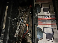 Bouwmarkt artikelen, snoeren en gereedschap - afbeelding 5 van  7
