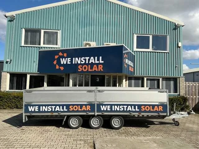 Bouwmaterialen uit faillissement we install solar b.v.