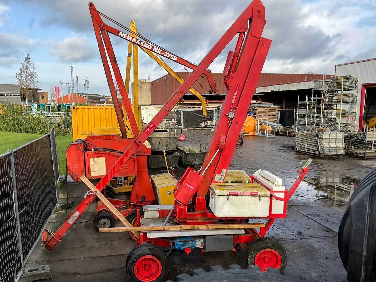 Bouwmaterieel wegens afbouw van de materieelvloot van een bouwbedrijf