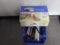 Bouwpotloden in kunststofkrat, ruim 75 stuks. - afbeelding 1 van  2