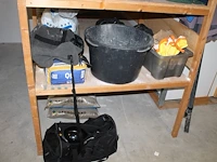 Bouwproducten waaronder speciekuip, ophoogzand, poederlijm, lijmklem, gips, ondervloer, miofol, bubblefolie... - afbeelding 4 van  7