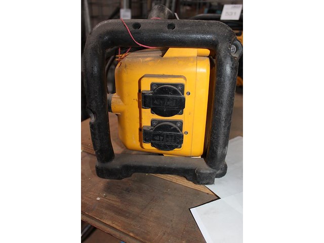 Bouwradio dewalt. - afbeelding 3 van  3