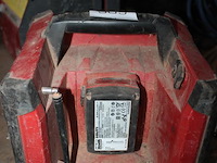Bouwradio hilti met accu. - afbeelding 2 van  3