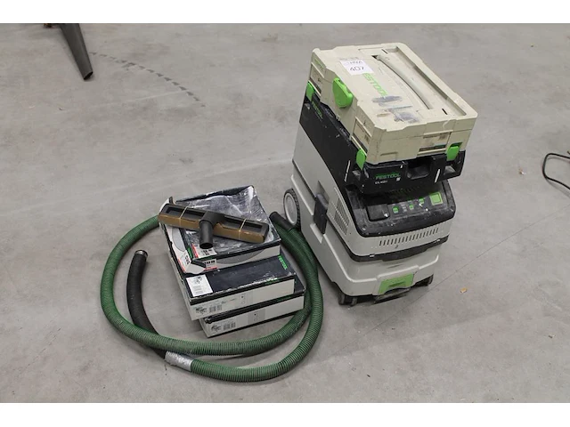 Bouwstofzuiger festool ctl midi i met diverse accessoires. - afbeelding 1 van  3