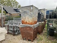 Bouwwaterput (2x) - afbeelding 1 van  4