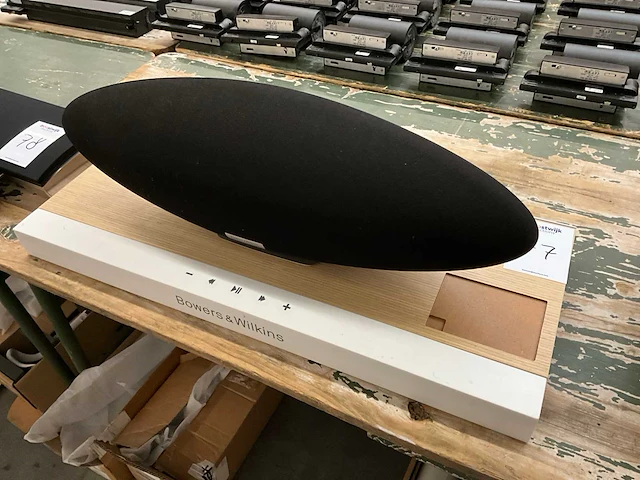 Bowers & wilkins zeppelin speaker - afbeelding 1 van  2