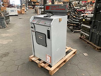 Bowlingbal reinigingsmachine - afbeelding 1 van  10