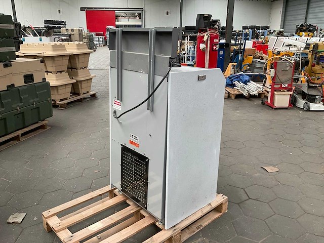 Bowlingbal reinigingsmachine - afbeelding 4 van  10