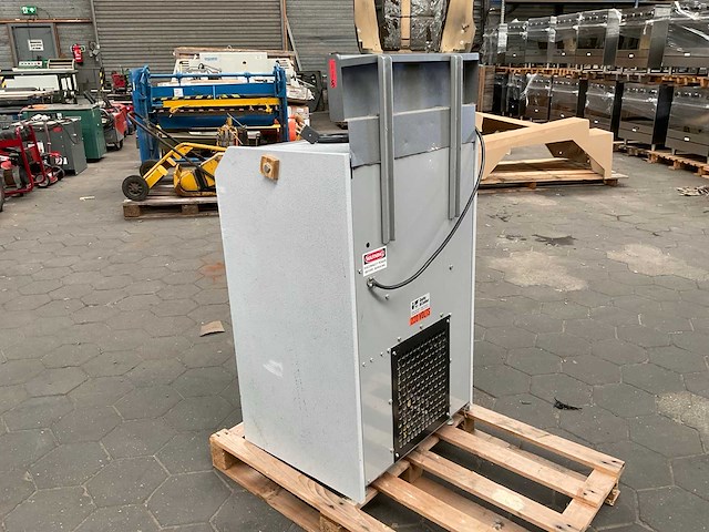 Bowlingbal reinigingsmachine - afbeelding 5 van  10