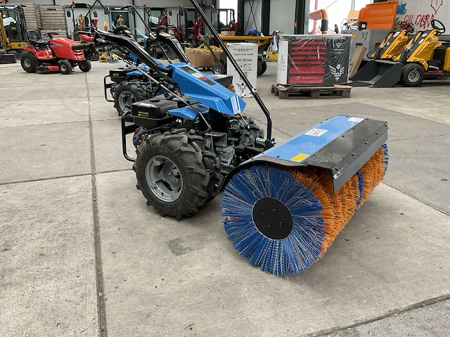 Boxer 120 cm zelfrijdende veegmachine met accessoires - afbeelding 21 van  23