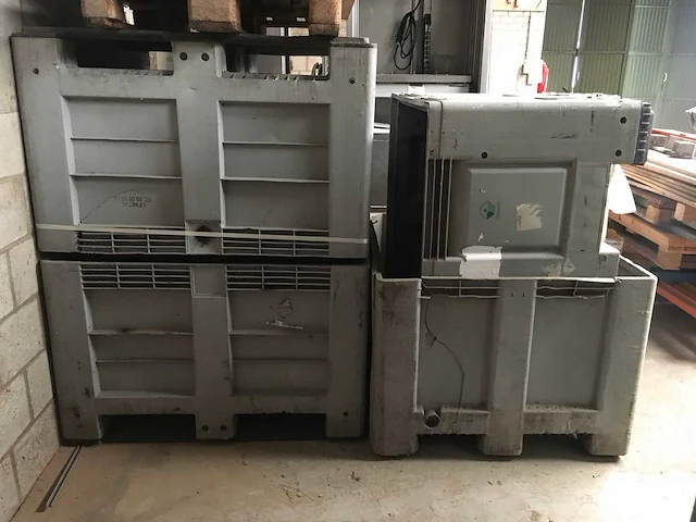 Boxpallets kunststof - afbeelding 1 van  6