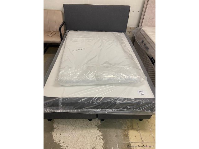 Boxspring 140 x 200cm antraciet incl. topper - afbeelding 1 van  1