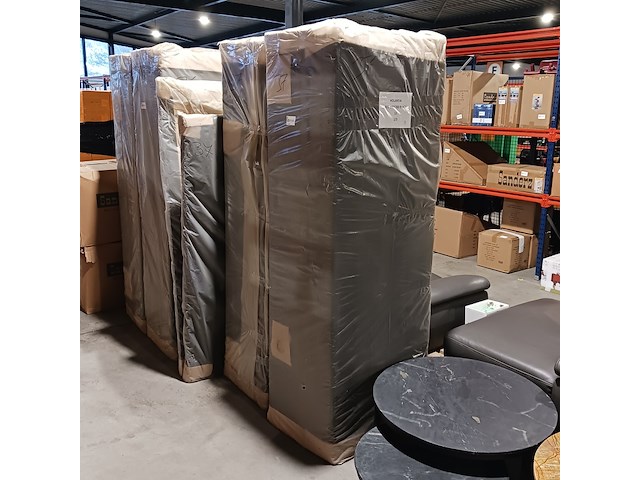 Boxspring incl. opbergfunctie 180x200 grijs, 2025 - afbeelding 2 van  2