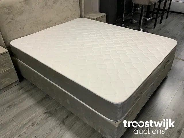 Boxspring - afbeelding 3 van  9