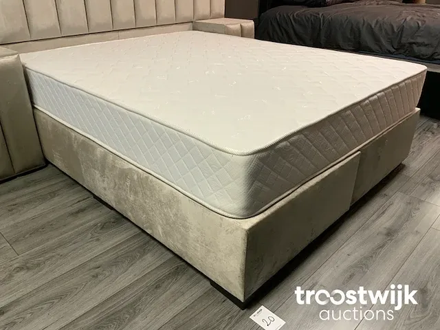 Boxspring - afbeelding 3 van  7