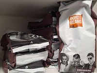 Boyz & beans chocodrank - 9 zakken á 750gr - afbeelding 1 van  3