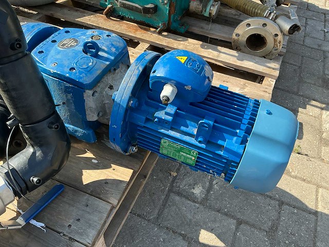 Bpi 30dnl1 2018 , bpi16dnl1 2019 verdringenpomp (2x) - afbeelding 4 van  14