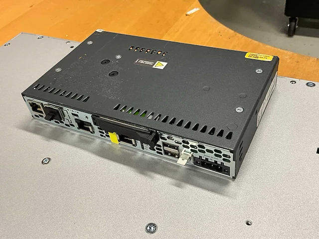 B&r 2100 panel pc (2x) - afbeelding 2 van  5