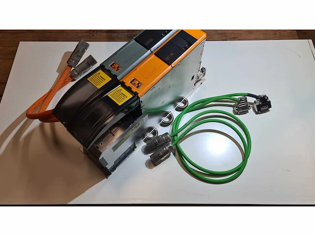 B&r acopos - e0500 + i0014d - inverter + power supply - afbeelding 1 van  6