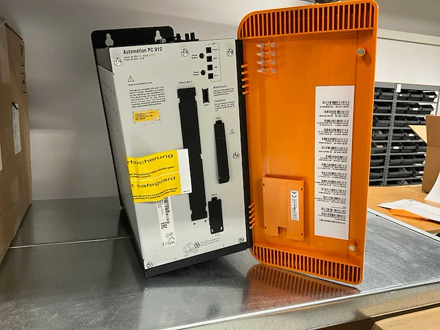 B&r apc 910 industriële computer (2x) - afbeelding 1 van  5