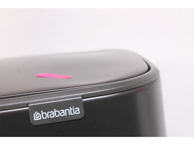 Brabantia bo prullenbak 60 liter matt black - afbeelding 3 van  3