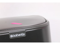 Brabantia bo prullenbak 60 liter matt black - afbeelding 3 van  3