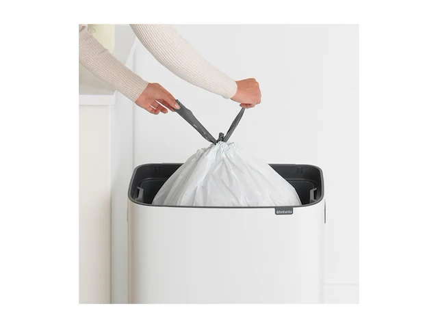 Brabantia bo touch afvalemmer xl 1 binnenemmer 60l wit - afbeelding 2 van  4