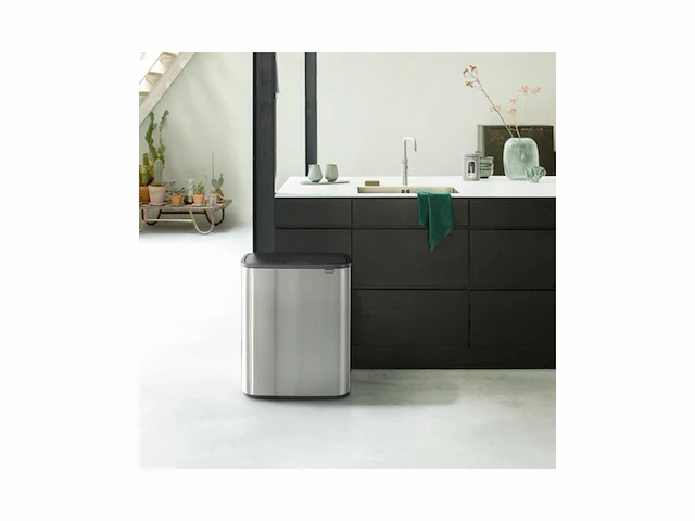 Brabantia bo touch bin xl, mat staal vingerafdrukbestendig, 1 binnenemmer 60l - afbeelding 2 van  4