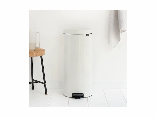 Brabantia pedal bin newicon 30l round wit - afbeelding 2 van  4