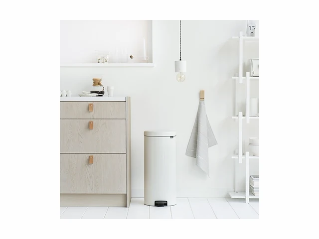 Brabantia pedal bin newicon 30l round wit - afbeelding 4 van  4