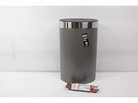 Brabantia touch bin prullenbak 40 l platinum met mat steel deksel - afbeelding 5 van  6