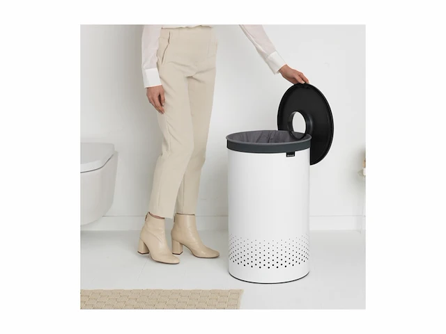 Brabantia wasmand 60 l wit met darkgrijs kunststof deksel - afbeelding 2 van  4