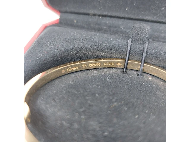 Bracelet pave diamond 18k yellow gold, cartier, love small, 2024 - afbeelding 7 van  11