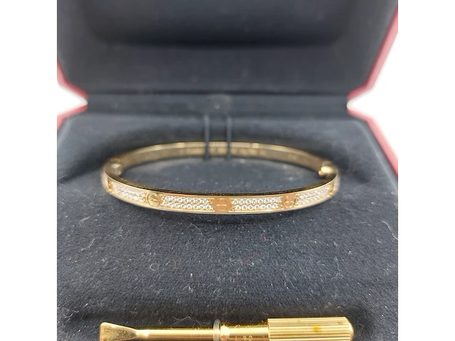 Bracelet pave diamond 18k yellow gold, cartier, love small, 2024 - afbeelding 8 van  11