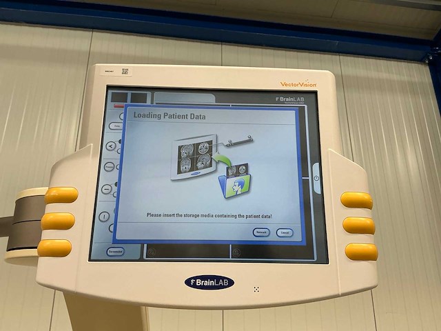 Brainlab - vector vision - compact image surgical navigation system - afbeelding 2 van  5