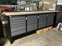 Brakel werkbank met gereedschap