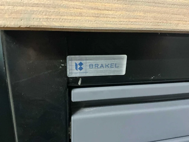 Brakel werkbank met gereedschap - afbeelding 12 van  27