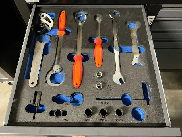 Brakel werkbank met gereedschap - afbeelding 23 van  27