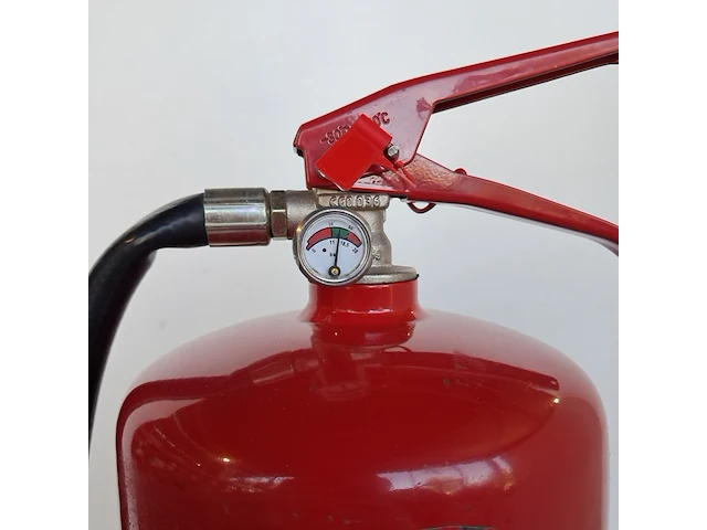 Brandblusser 6kg poeder, tragter - afbeelding 3 van  8